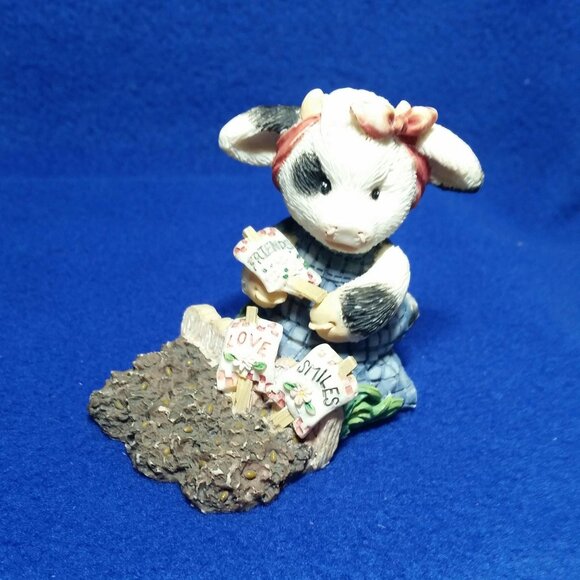 Mary's Moo Moos Sowing The Seeds Of Friendship Figurine 207004 Cow In Garden - Picture 8 of 10